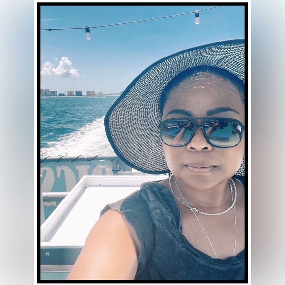 Meet your Posher, Tish - Picture 10 of 14